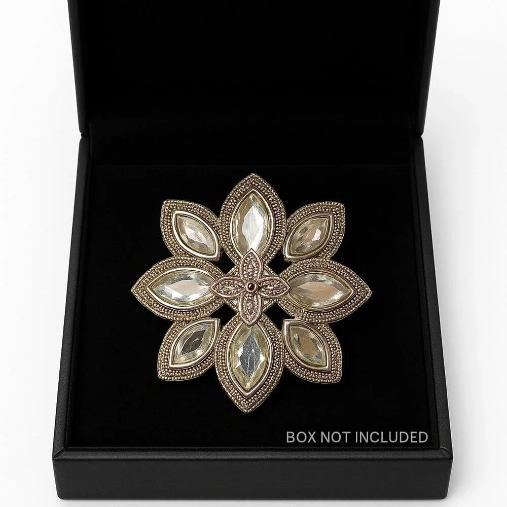 Silver Tone Petal Brooch Princess Cut Clear Gemstones Pin Art Deco Vintage - Picture 1 of 7